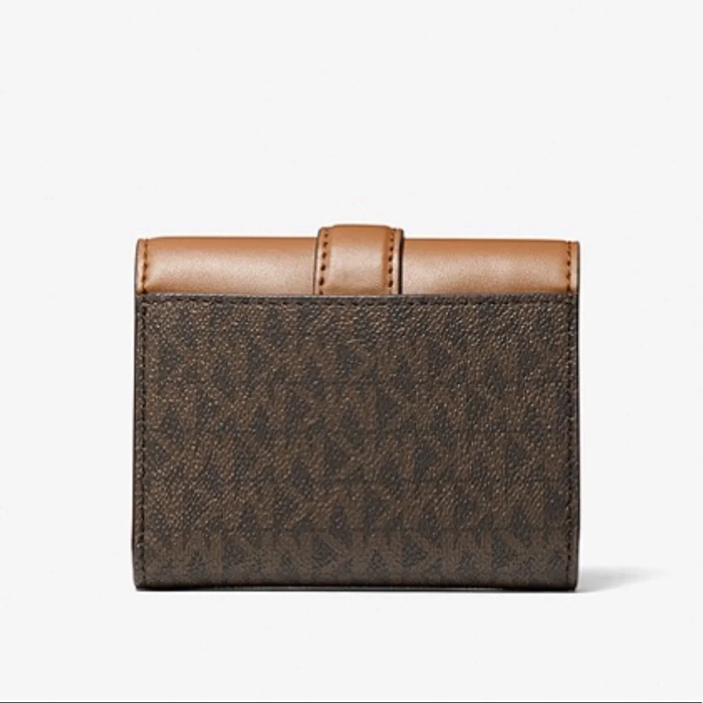 MICHAEL KORS CARMEN MEDIUM LOGO AND FAUX LEATHER WALLET BROWN - Picture 2 of 16